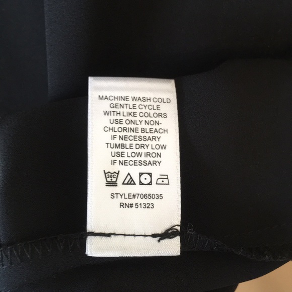 CeCe Long Sleeve Blouse - Picture 7 of 7